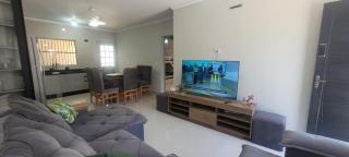 Casa 2 quartos sendo 1 suíte no bairro Bela Vista, Caiobá Matinhos-PR - 1