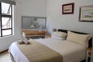 1 bedroom Morleen Park apartment - 6