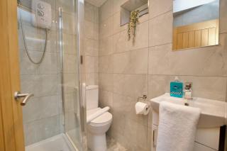 Modern Self Contained Studio Near Coventry CBS Arena with Private Parking - 9