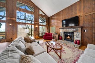 Wolf Ridge Retreatupscale Cabinskiinghiking - 8