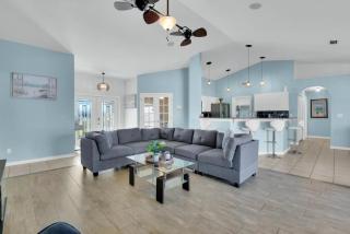 Aqua Dream Escape - Pet Friendly W Game Room - 4