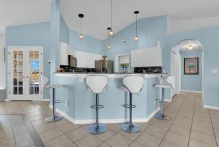 Aqua Dream Escape - Pet Friendly W Game Room - 3