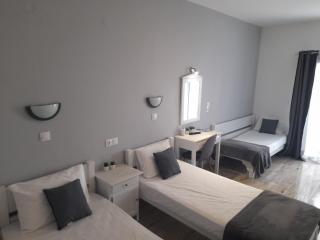 Happy Days Rooms & Studios - 1