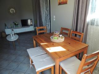 Sunset Apartments - 9