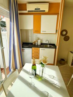 Apt con chill-out, piscina en la azotea a 5 min de la playa y parking privado - 3