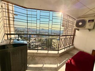 Elegant 2BHK Stay Near Iconic Chinatown, Tangra - AC - WiFi - Parking - Caretaker - 0