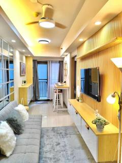 Hidden All in Comfy Luxe Stay MOA Pasay - 0