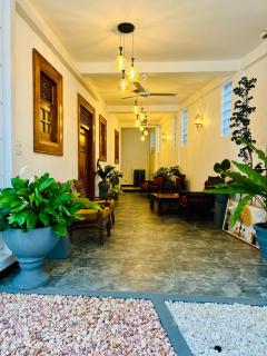 Frans Luxurious Villa - 6