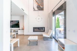 The Orange House, Luxury Villa in Barcelona - 7