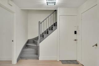 townhouse style two level apartment - 4