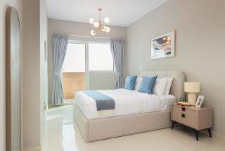 Urban Chic - Marina Bay - 1