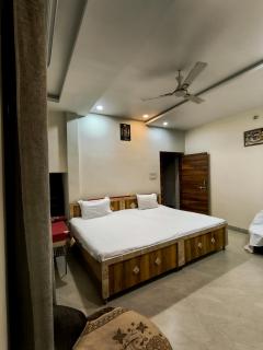 Aarya's homestay - 9