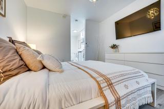 Walk to Main Ave and Soap Lake! Pet-Friendly Studio - 5