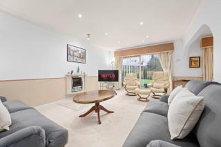 3 Bed Stunning Home in Hale - 5