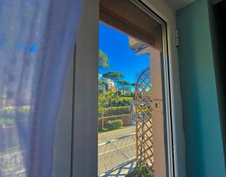 LA VERANDA BLU - Refined Marine-Inspired Apartment ,Central NETTUNO, steps to the sea & beaches, close to the train station - 5