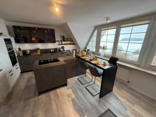 NEUE Ferienwohnung Deichblick - Nordseeurlaub in hochwertiger 140qm FeWo mit Garten im idyllischen Butjadingen - 1