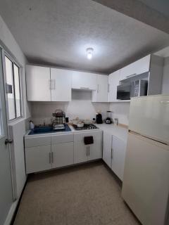 Casa 6 camas, 1est, frente a Mercado Libre - 2