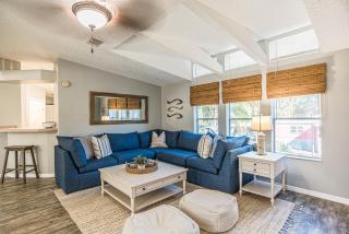 Canal Home in Ozello w pvt dock 1 dog ok sleeps 10 - 3