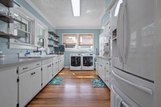 The Anchor Once Upon A Tide Villas POOL - 6