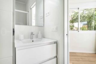 Bright & Central Charming Apartment REMS - 3