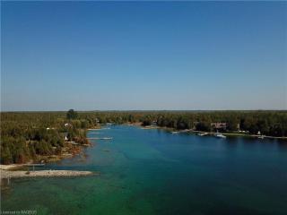 Paradise Pines Waterfront Retreat - 7