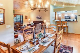 White Mountains Cabin: Near Trails & Lake Access! - 1