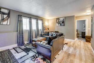 Easily Explore Anchorage! Modern Duplex Near Town - 6