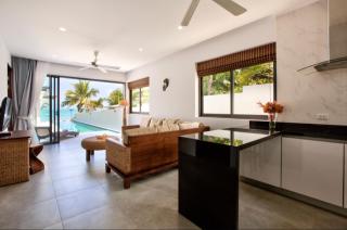 BOARDROOM BEACHFRONT RESiDENCE - 6