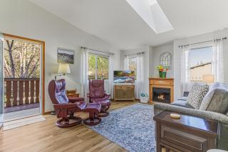 Alpine Breeze - Walk to Downtown Leavenworth - The Alpine Village Collection - 9