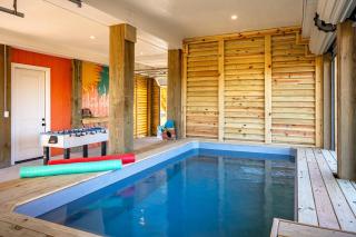 Luxury Beachfront l Private Hot Tub, Pool, & 2 Arcade Games - 1