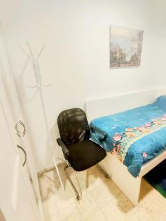 Bat Yam Nice Room in Apartment - 6