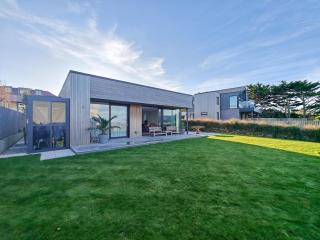 3 Bed in Constantine Bay oc-t34218 - 0