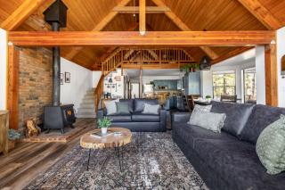 Cozy Chalet in the Pines - 9