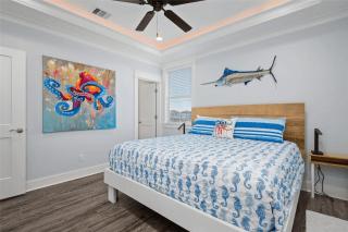 Sandpiper - Coastal 3BR Retreat Sleeps 10 - 9