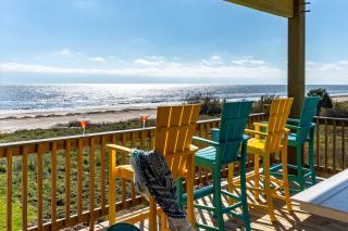 Laguna Villa: The Ultimate Beachfront Mega-Retreat: 9BR, Sleep 32 - 0