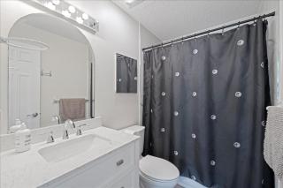 Beautiful Waterfront Condo short walk to the beach your search ends here - 1
