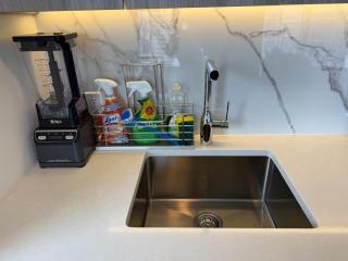 Luxury 2 Bedroom 2 Baths Condo Downtown Toronto - 3