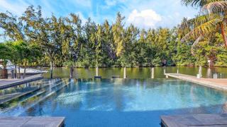 Riverside Veranda by AvantStay - 9