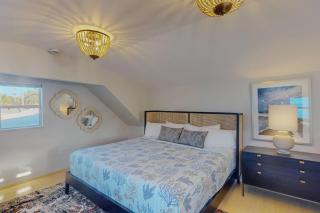 Coney Island Beach House - 3