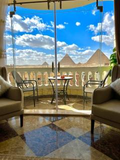 Legend Of Majestic Pyramids View Apartment - 0