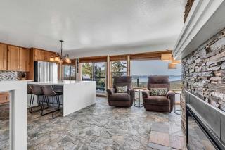 Wooded Hilltop Stay Shared Hot Tub + Lake Views - 7