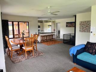 4 St James Avenue - 6