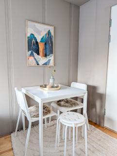 Private Studio with Bathroom and Kitchen, Central Location - 2