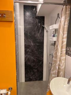 Tranquila y moderna en el bosque - San Carlos de Bariloche - 8