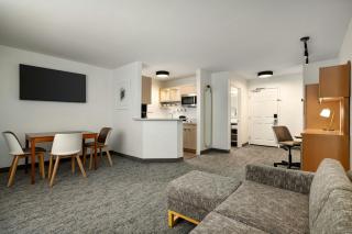 TownePlace Suites by Marriott Anaheim Maingate Near Angel Stadium - 1