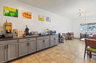 Quality Inn & Suites Salina National Forest Area - 7