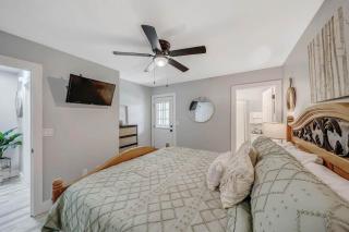 Resort Townhome with Pool & Golf Cart - 7