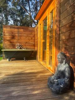 The Cottage at Flowerpot - 1