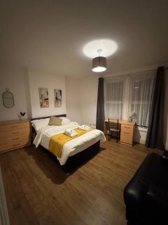 Tranquil 3BD in Fratton, Portsmouth - 6