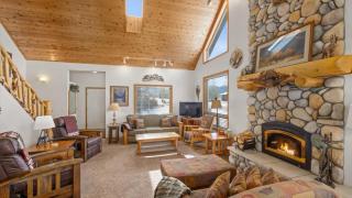 Mountain View Tee and Ski - 7